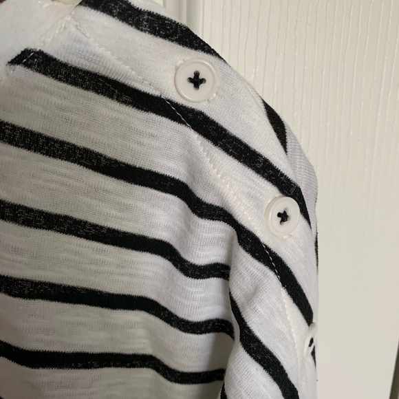 3/4 sleeve stripe shirt - Picture 3 of 3